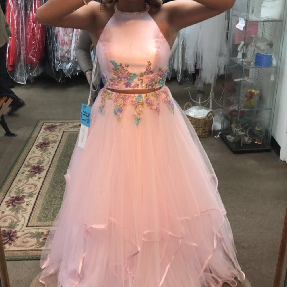 Prom Dress - Picture 3 of 4